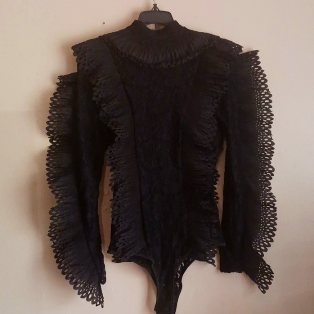 Black lace never worn brand new